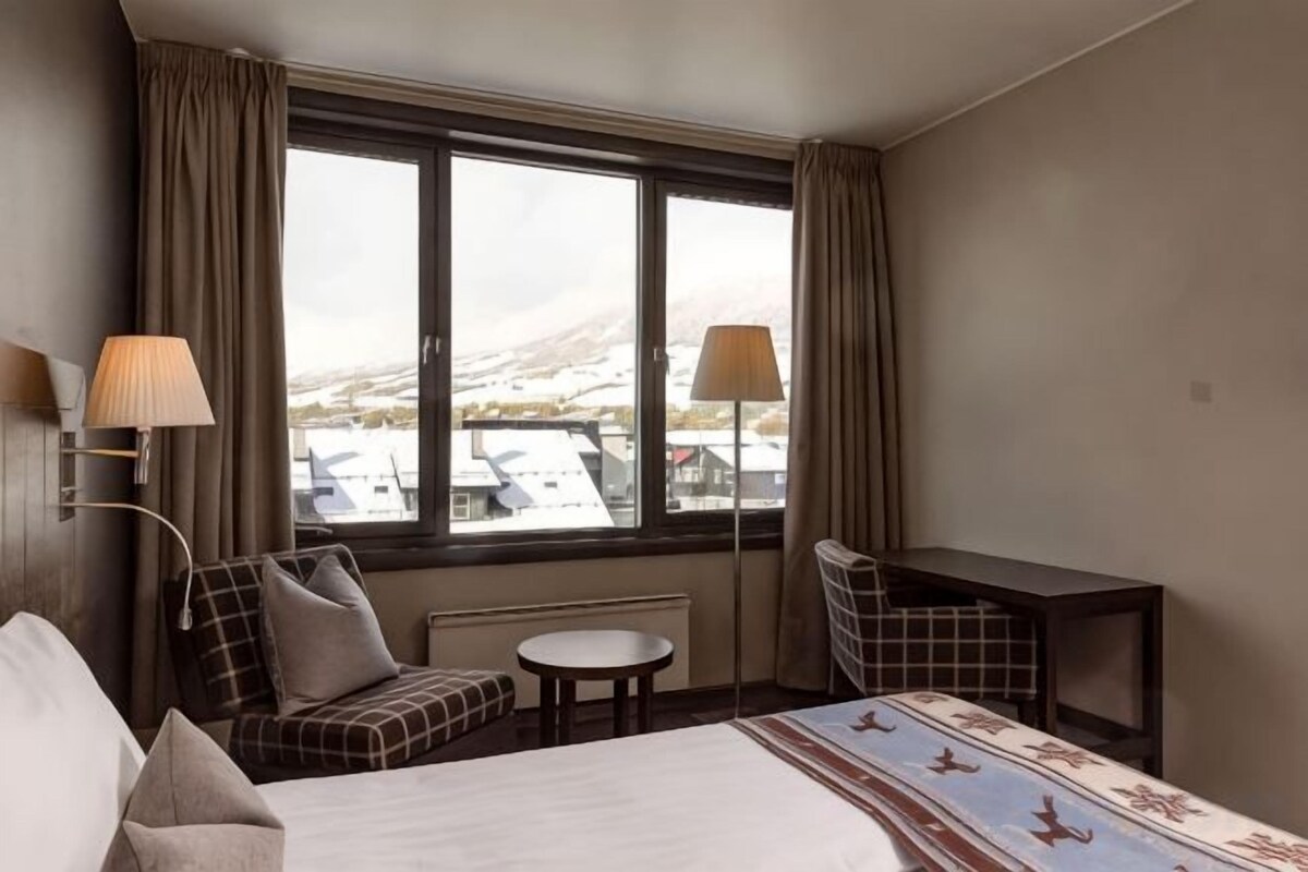 Premium bedding, Select Comfort beds, desk, laptop workspace