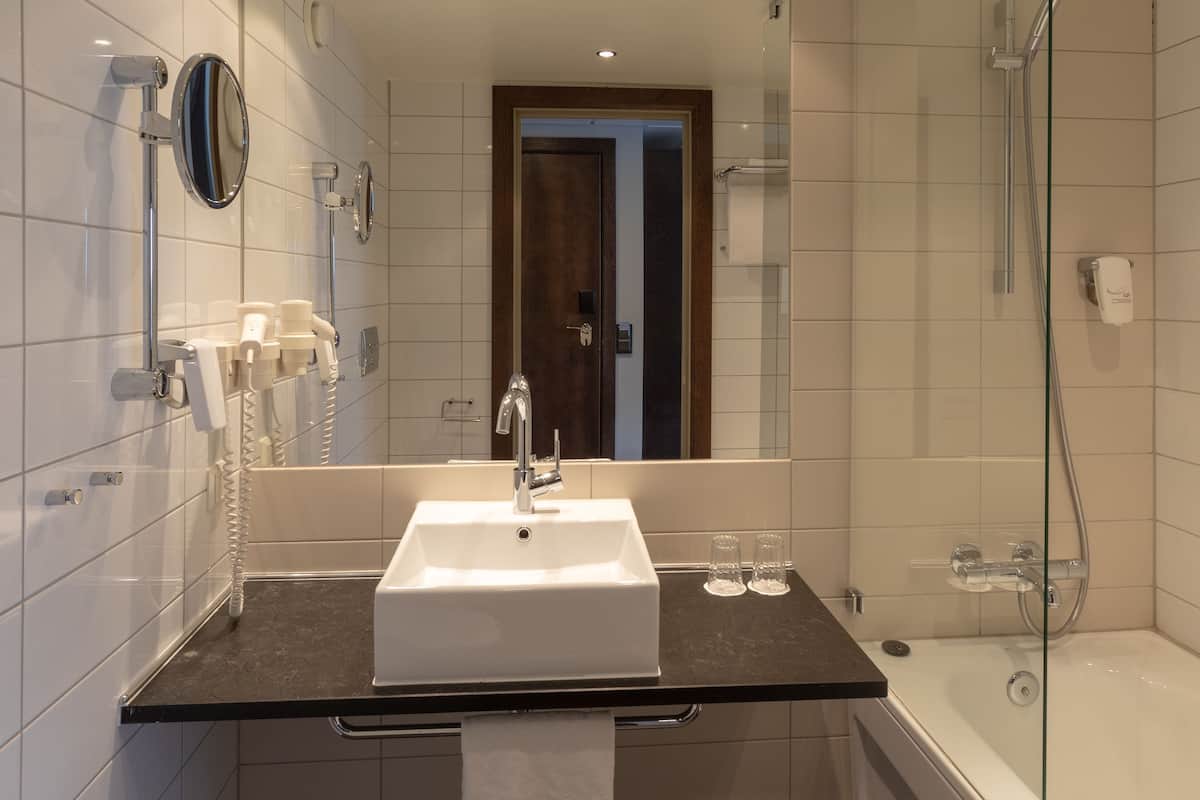 Hair dryer, towels