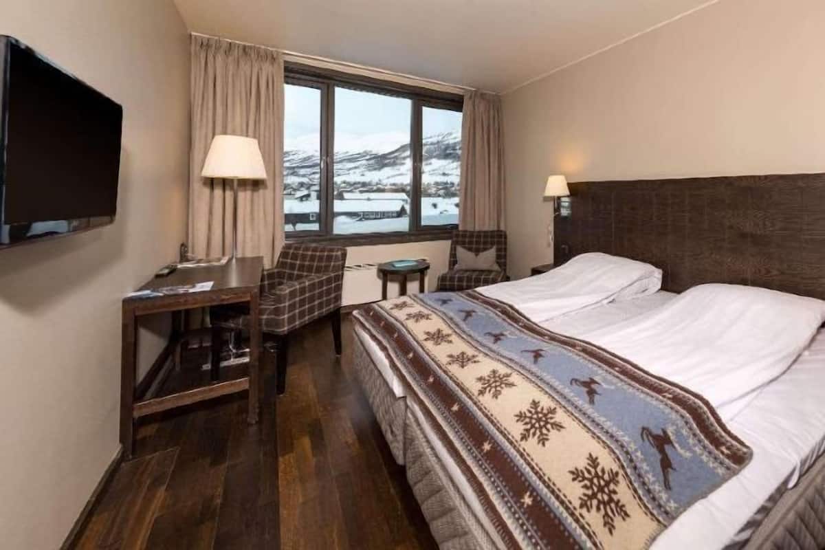 Premium bedding, Select Comfort beds, desk, laptop workspace