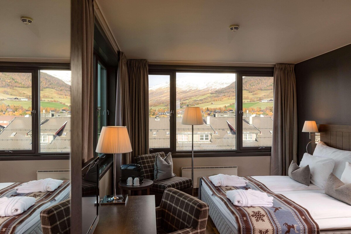 Premium bedding, Select Comfort beds, desk, laptop workspace
