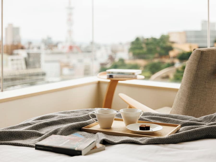 Premium bedding, down comforters, in-room safe, desk