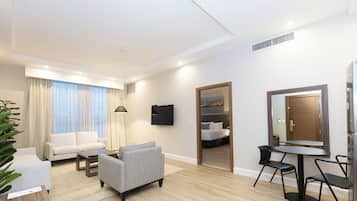 Premium Suite, 1 King Bed