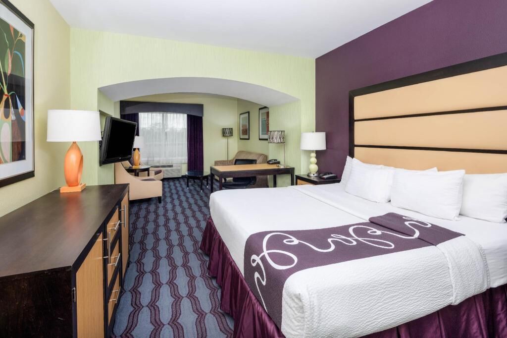 Premium bedding, down duvets, pillow-top beds, desk