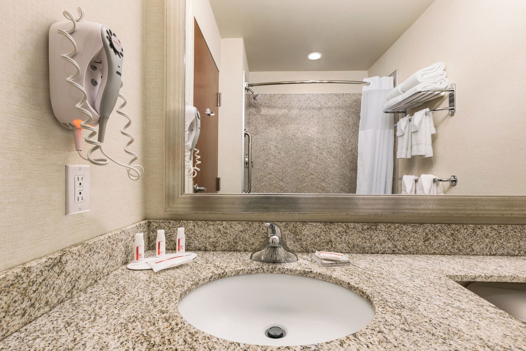 Bathroom | Hair dryer, towels