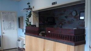 Reception - Travelers Budget Inn Pocomoke (Pocomoke City)