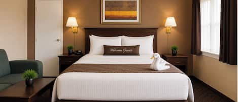 Desk, soundproofing, WiFi (free), bed sheets