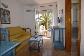 Double Room, Balcony, Partial Sea View