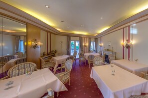 Restaurant - Hotel Höhn (Ruedesheim am Rhein)