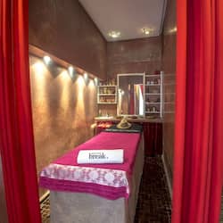 Couples treatment room(s), hot tub, steam room, Turkish bath/hammam