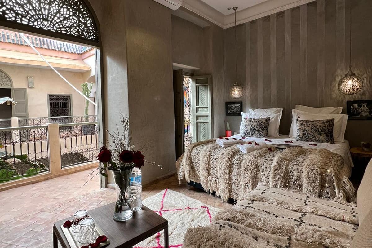 Suite junior (Essaouira) | Ropa de cama de alta calidad y caja de seguridad en la habitación