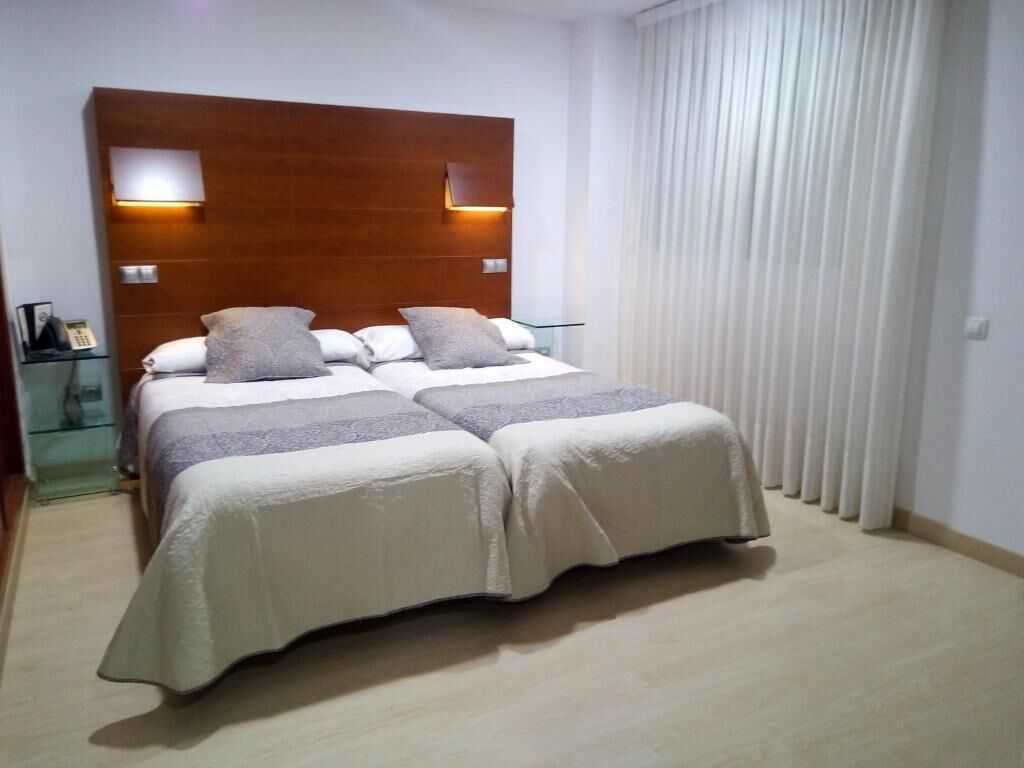 Down duvets, Select Comfort beds, minibar, in-room safe