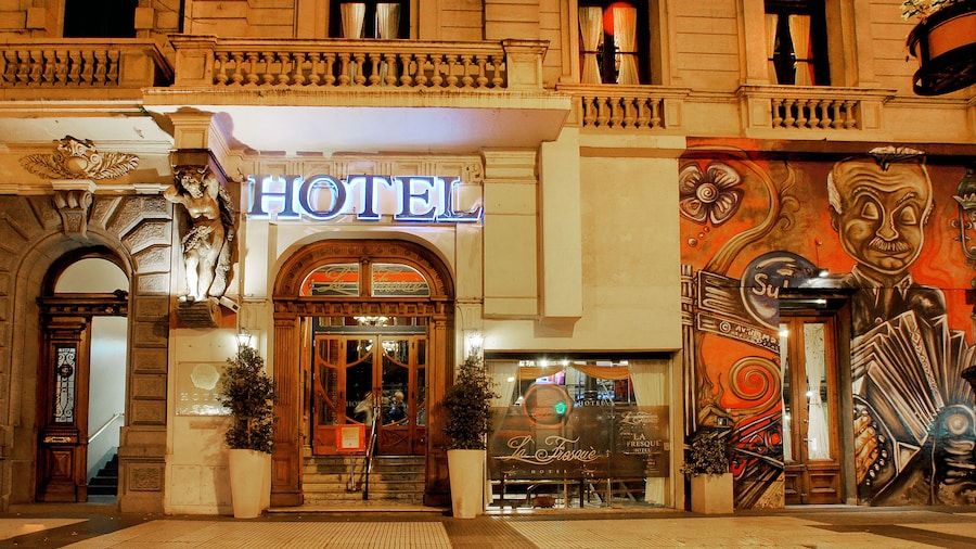 La Fresque Hotel