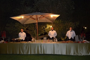 Outdoor dining - Parco delle Nazioni - Relax Grand Resort (Rome)