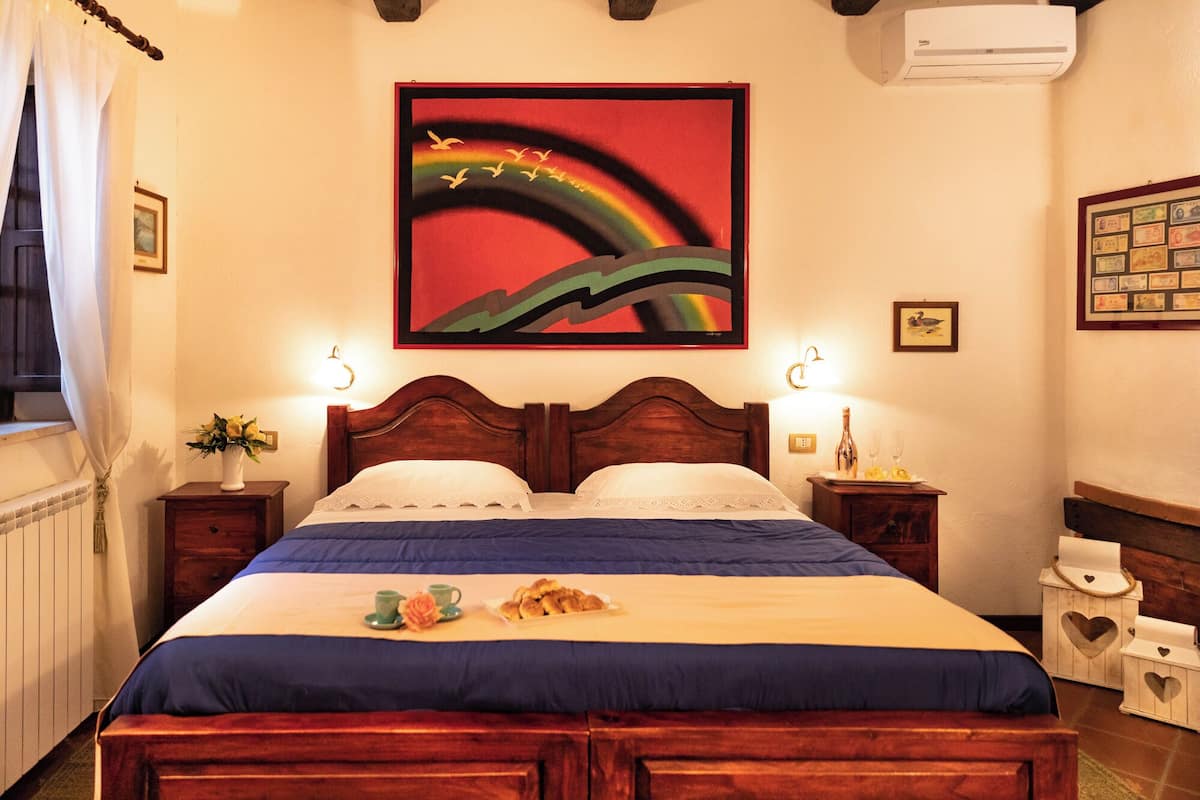 Minibar, individually decorated, desk, blackout curtains