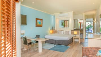 King Spa Room | Individually decorated, individually furnished, iron/ironing board