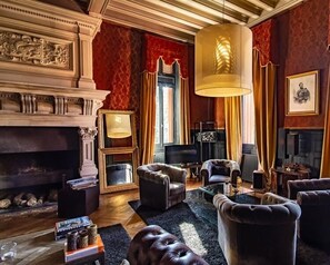 Lobby lounge - Château La Thuilière (Saint-Front-de-Pradoux)