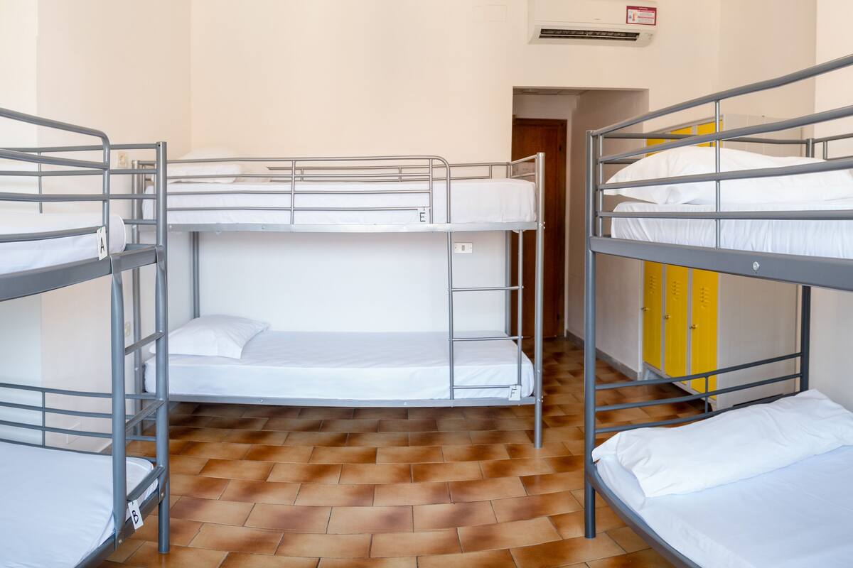 In-room safe, blackout curtains, free WiFi