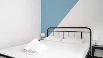 In-room safe, blackout drapes, free WiFi