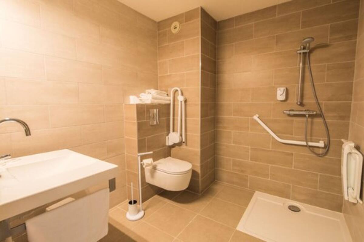 classic double room | room amenity