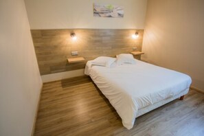 Classic Double Room | Desk, free WiFi