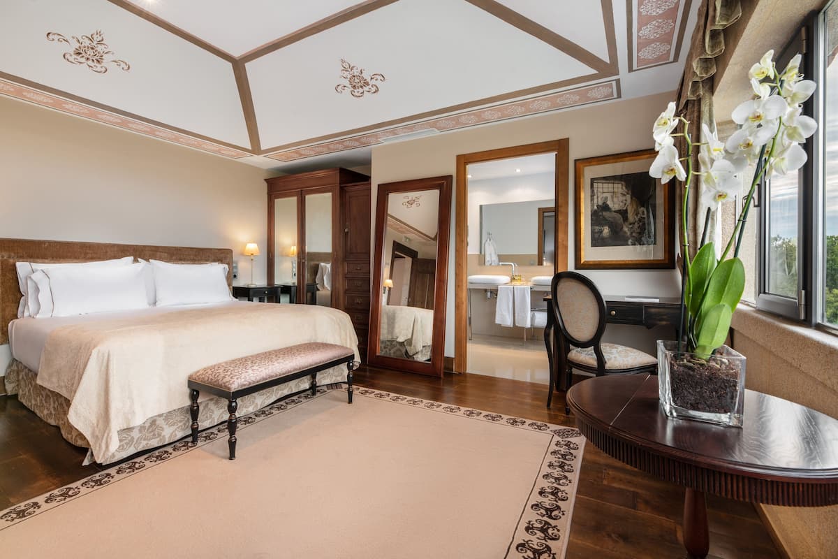 1 habitación, ropa de cama de alta calidad y minibar