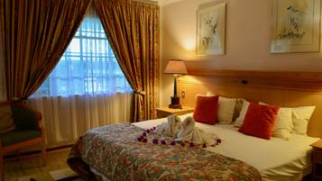 Luxury Double or Twin Room | 1 bedroom, premium bedding, pillowtop beds, in-room safe