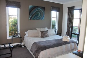 高档床上用品、加厚床垫、特色装修、特色家居