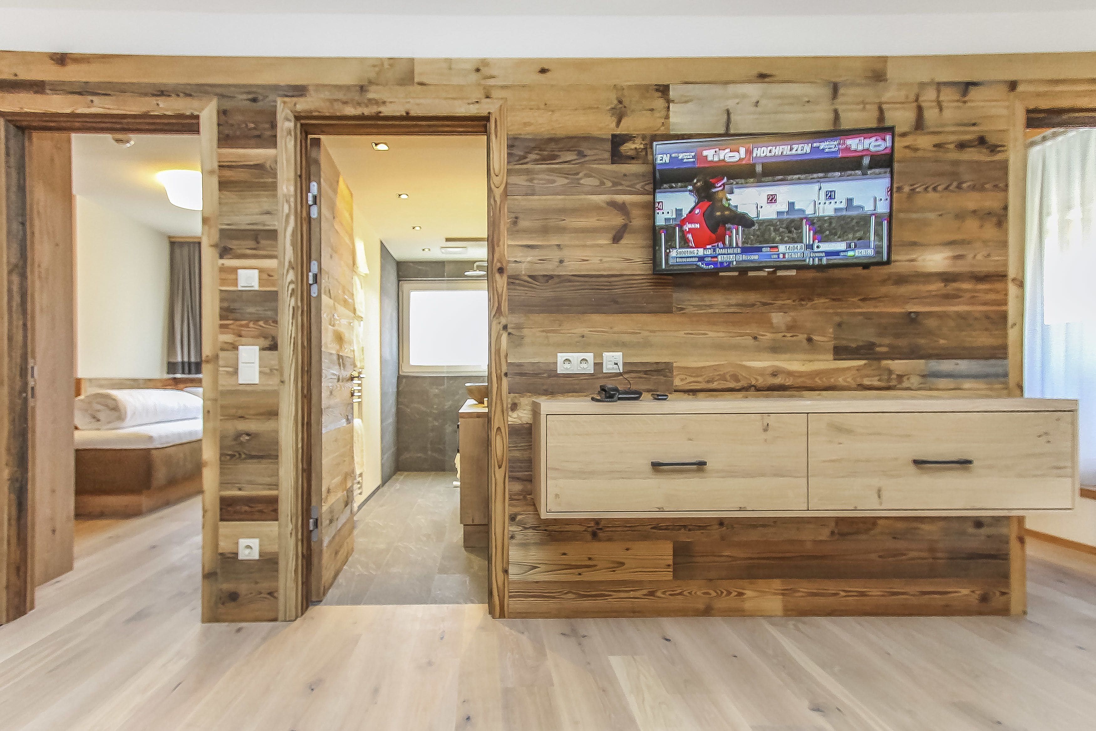 chalet, 2 bedrooms, balcony | living room | flat-screen tv