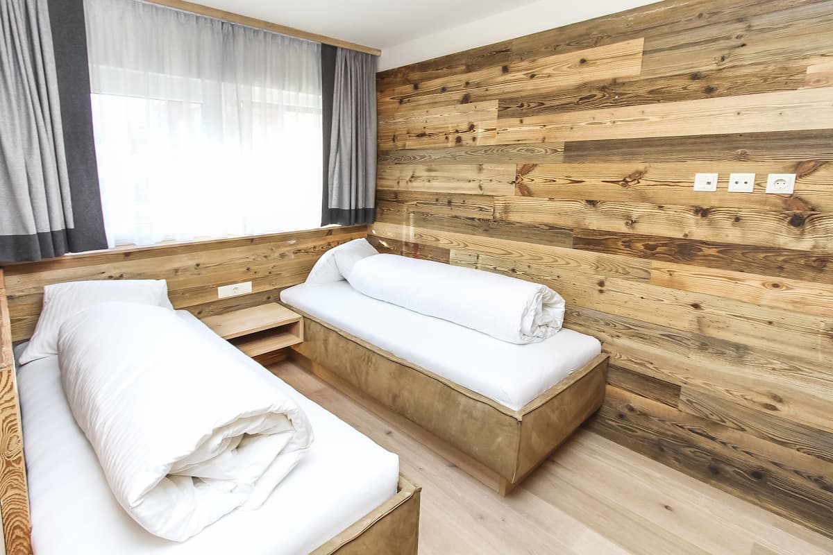 Chalet, 2 slaapkamers, balkon | Themakamer voor kinderen