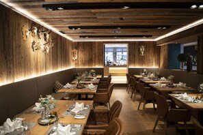 Family dining - Hotel Edelweiss (Saalbach-Hinterglemm)