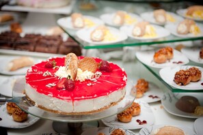 4 restaurants, spécialités Cuisine internationale