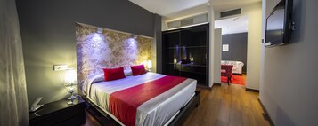 Minibar, in-room safe, laptop workspace, soundproofing