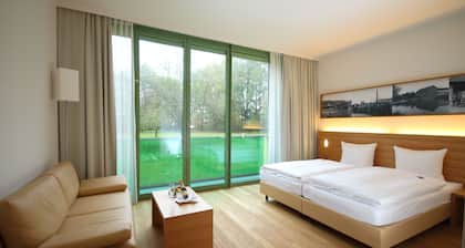 Schlossparkhotel Mariakirchen
