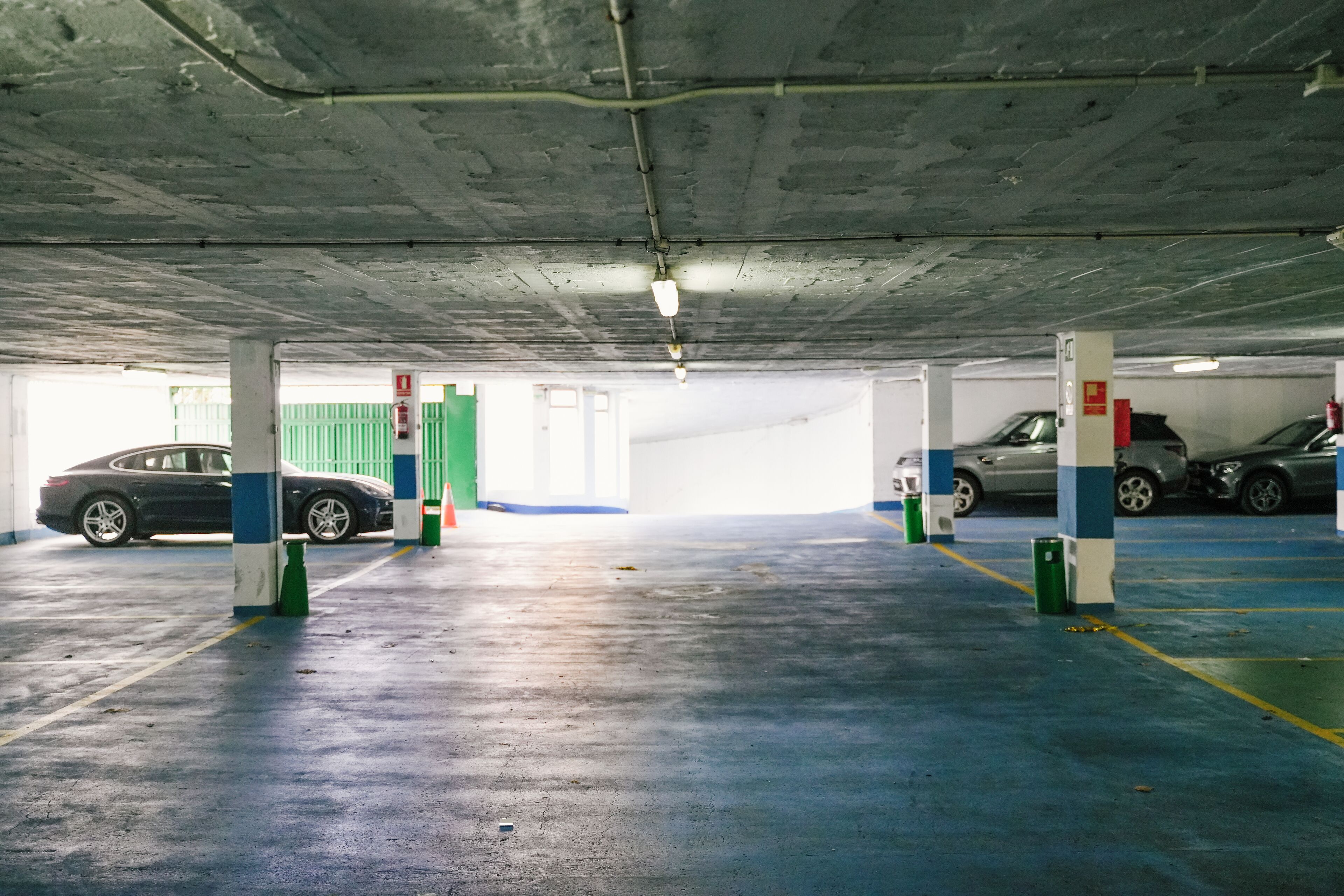 self-parking (surcharge) 30 per day