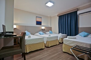 Superior Quadruple Room - Sandri City Hotel (Balneário Camboriú)