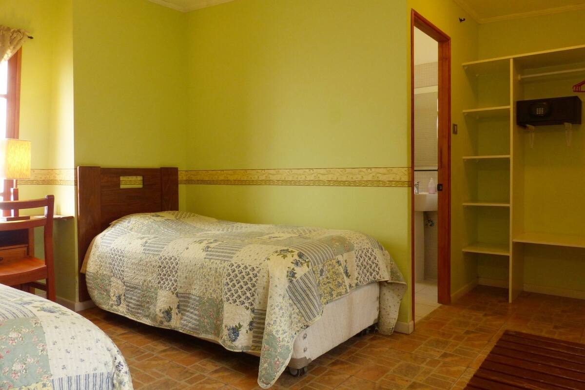 Standard-Zweibettzimmer
