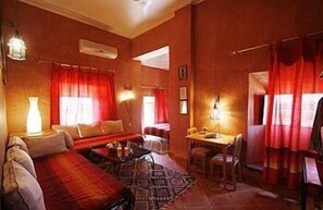 Desk, WiFi, wheelchair access - Tomboctou (Tinghir)