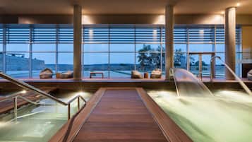 Behandelingskamers voor koppels, een sauna, een bubbelbad