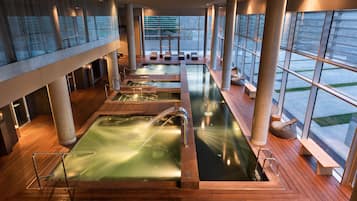 Sale per trattamenti di coppia, sauna, vasca idromassaggio