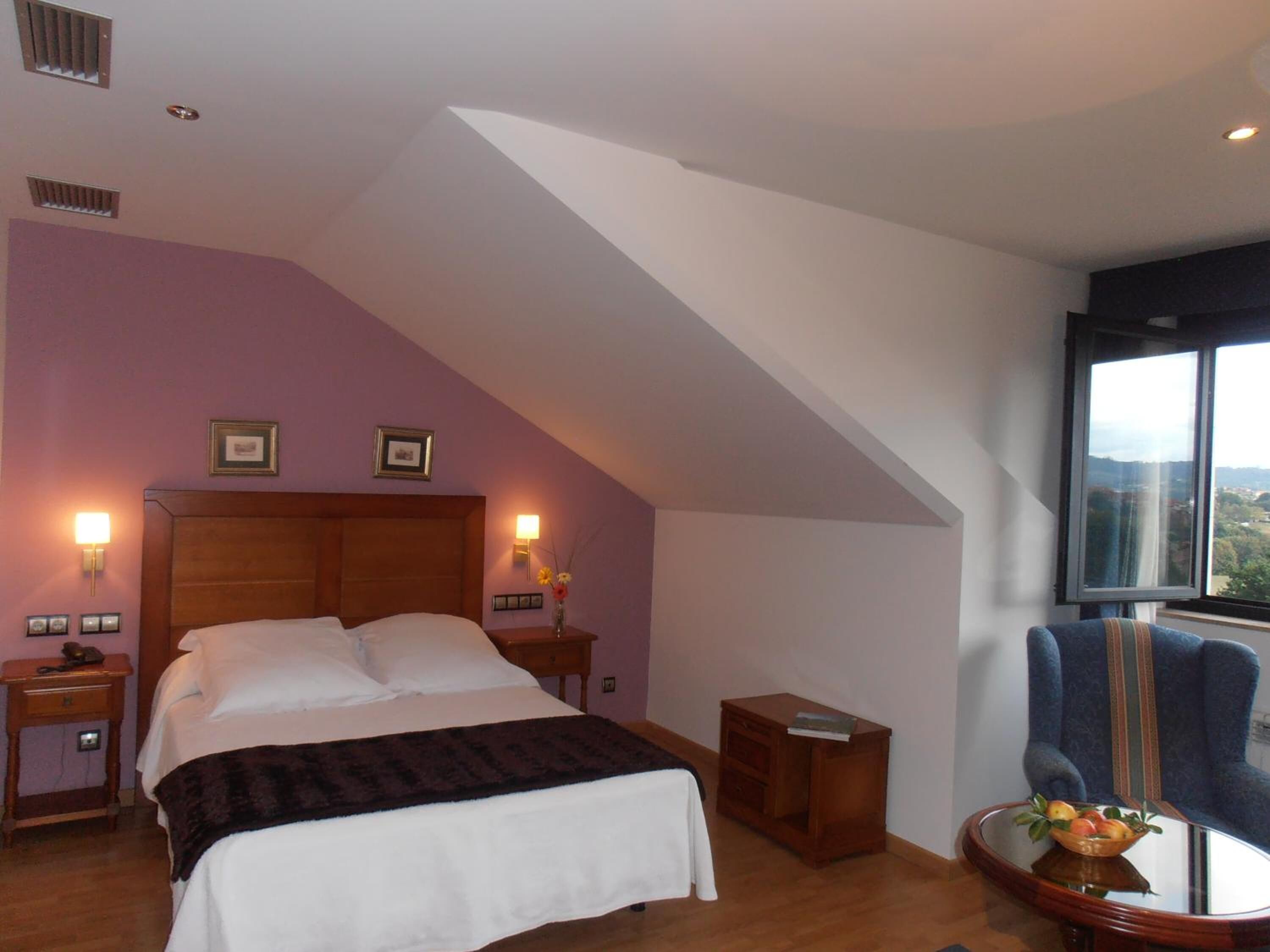 1 bedroom, in-room safe, desk, soundproofing