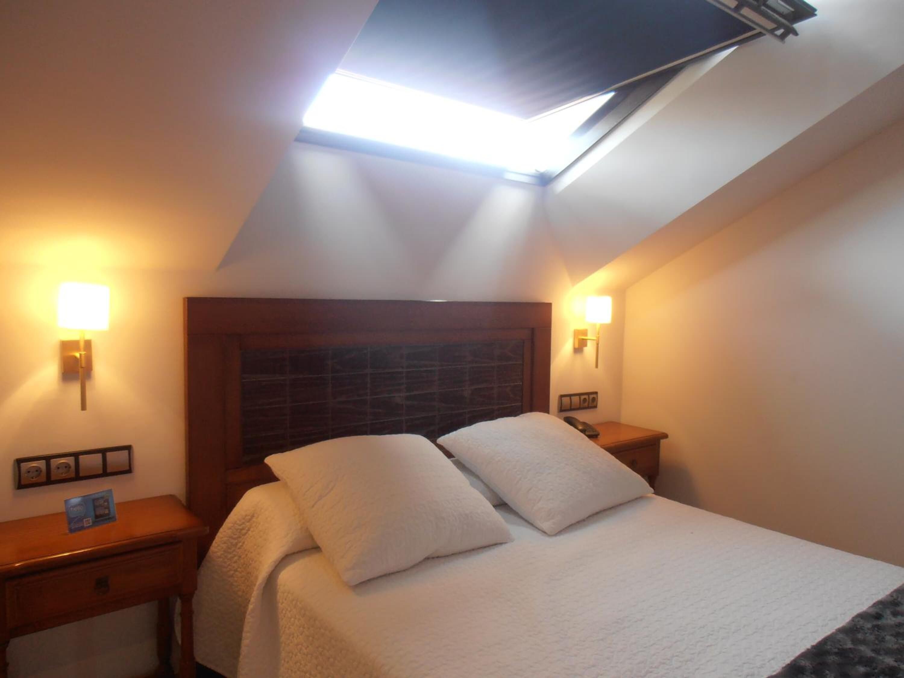 1 bedroom, in-room safe, desk, soundproofing