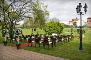 Área de bodas al aire libre