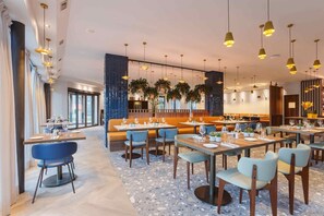 Breakfast, lunch, dinner served; Italian cuisine  - voco Venice Mestre - The Quid by IHG (Mestre)