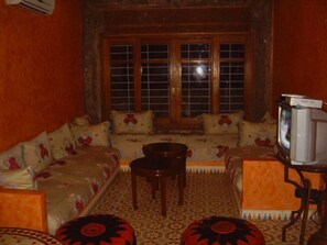 Interior detail - Riad Dar Fatna (Ait Taguella)