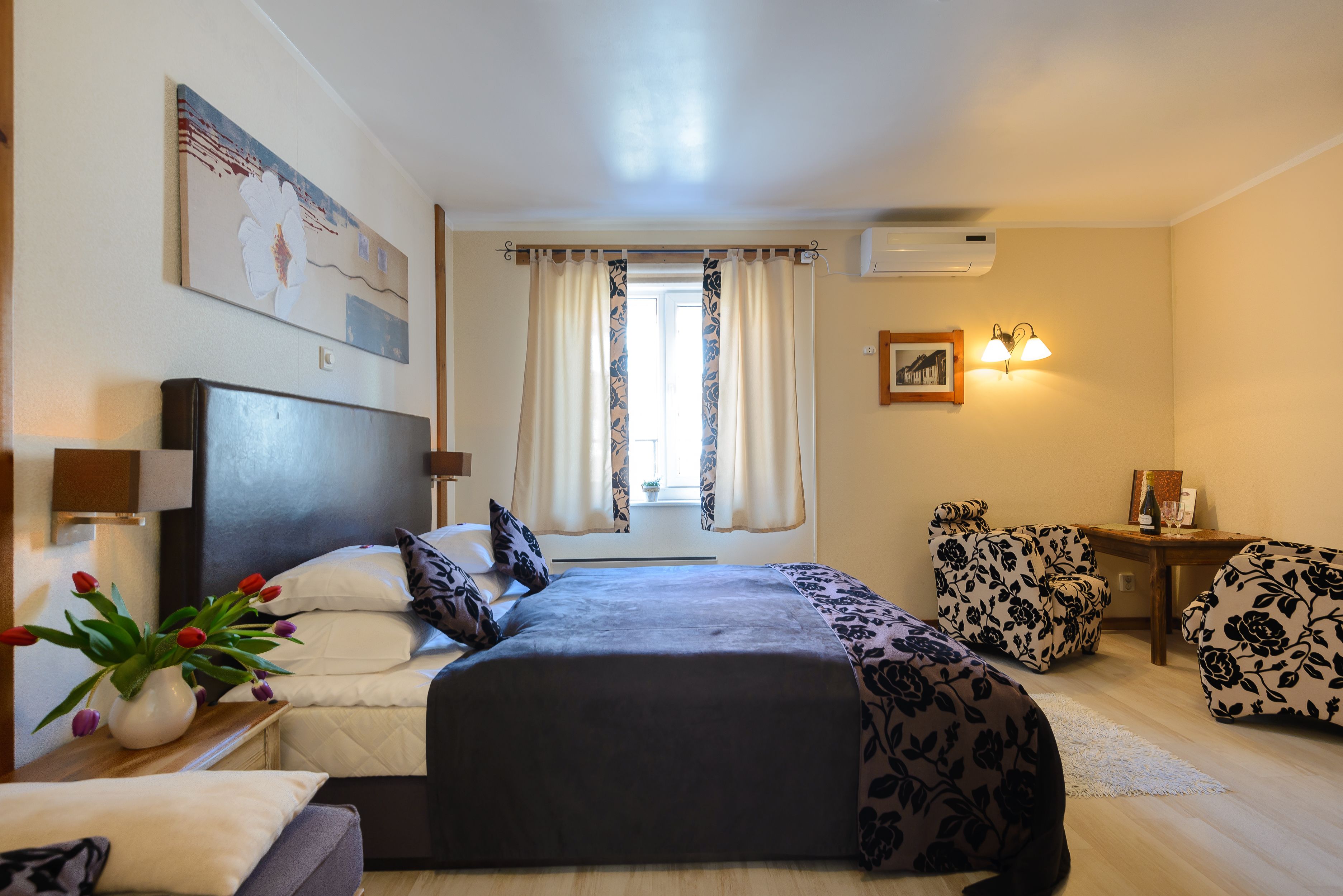 Deluxe Double Room, Fireplace | Minibar, in-room safe, desk, rollaway beds