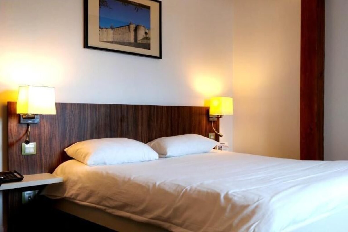 In-room safe, soundproofing