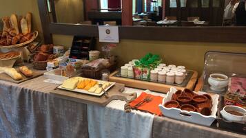 Daily buffet breakfast (EUR 12 per person)