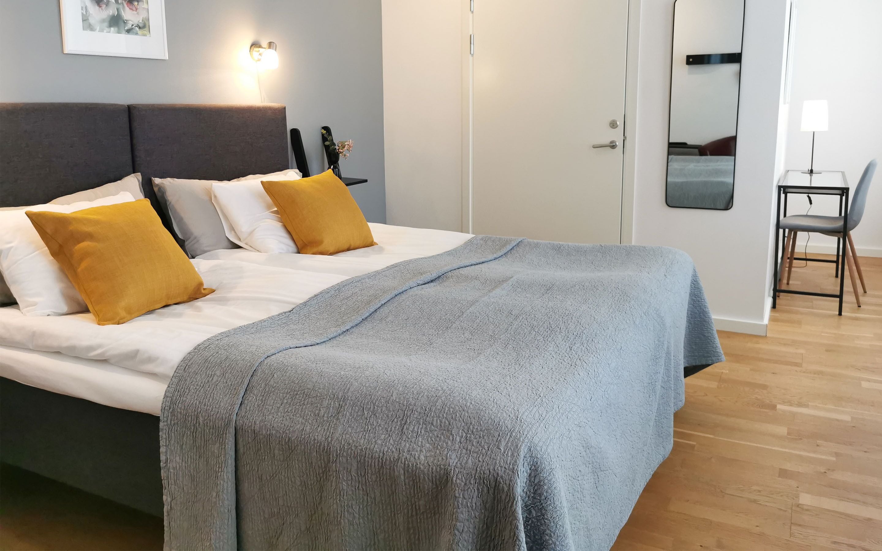 Verdunkelungsvorhänge, kostenloses WLAN, Bettwäsche