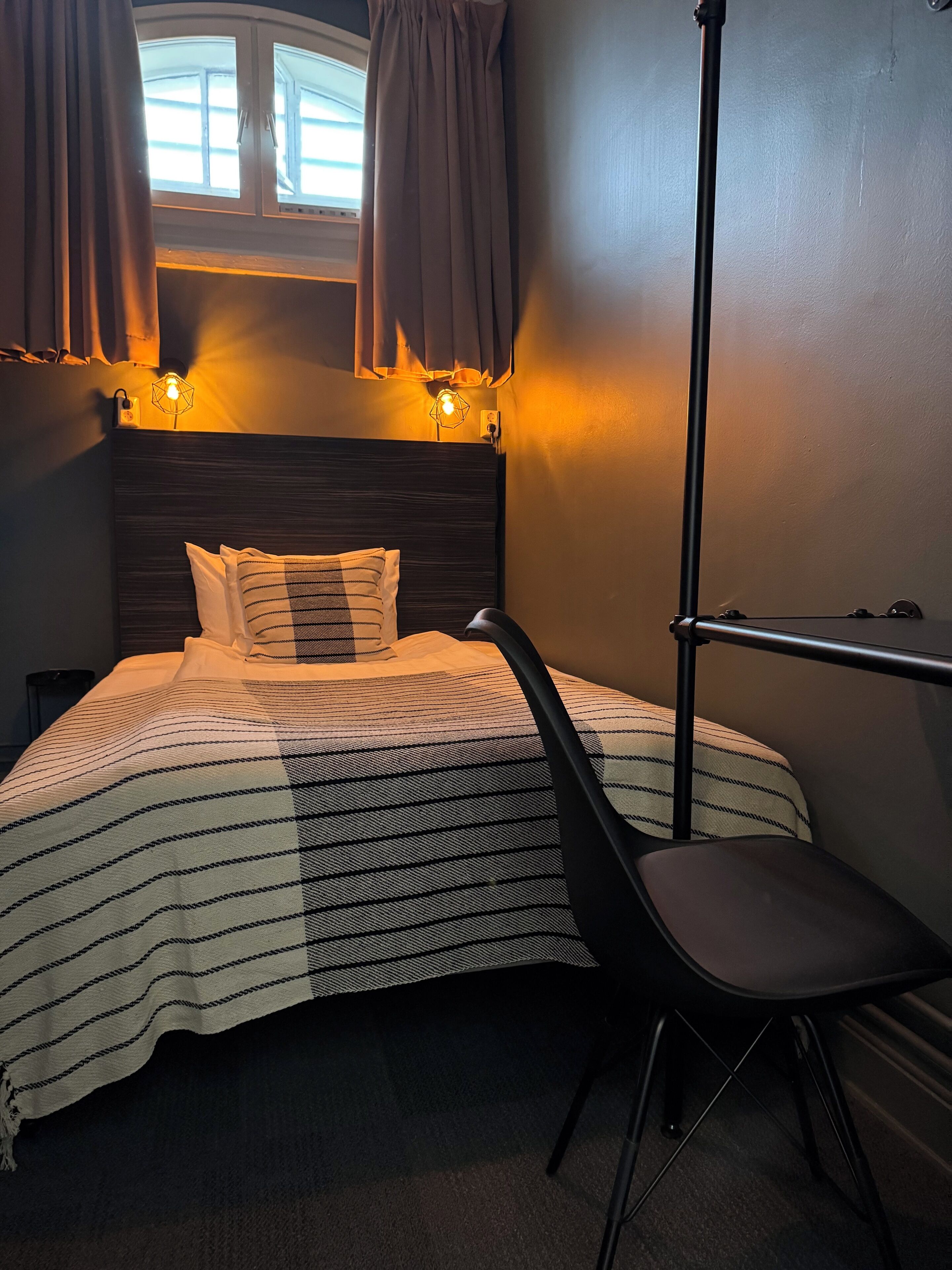 1 bedroom, blackout curtains, free wifi, bed sheets