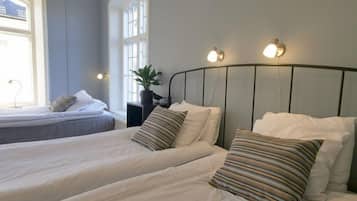 Family Room (5 adults)